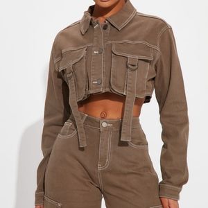 Cropped denim long sleeve cargo jacket (L)